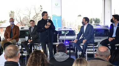 Entregaron móviles policiales y nuevas ambulancias para Florencio Varela