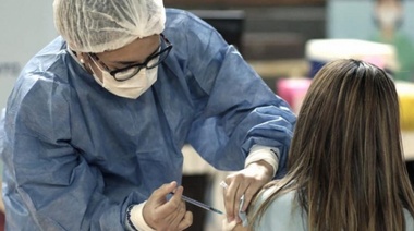 El 84,9 por ciento de los mayores de 18 años inició su esquema de vacunación