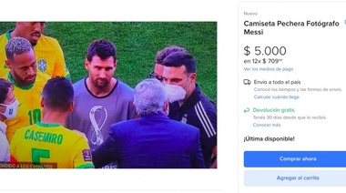 Ingenio popular: "venden" la pechera de fotógrafo de Messi en Brasil