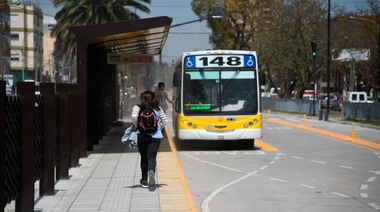 Desvíos en Av. San Martín por obras en carril del Metrobús