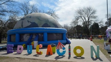 El planetario móvil estará en plazas de Varela hasta fin de año