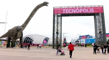 Reabrió Tecnópolis con un gran espectáculo audiovisual, música y artistas invitados