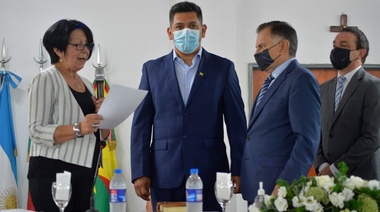 El intendente Andrés Watson en la asunción de autoridades del Honorable Concejo Deliberante de Florencio Varela