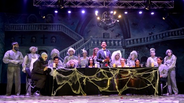 "Los Addams": una noche de música, diversión y entretenimiento 