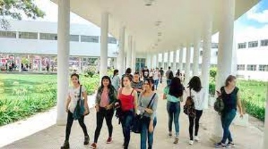 Las universidades del conurbano utilizarán un sistema mixto de clases