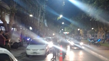 Operativos nocturnos: dos detenidos y vehículos decomisados