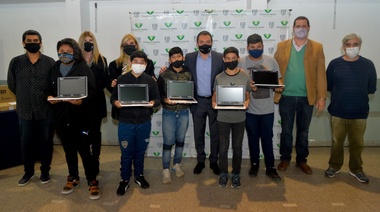 Más estudiantes recibieron sus netbooks 