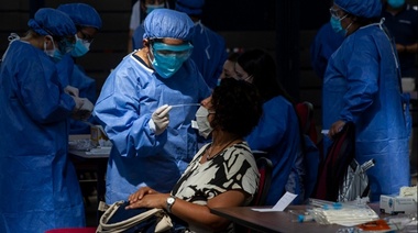 Covid: probabilidad "alta" de transmisión en CABA y 9 provincias con riesgo "medio"