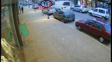 Conmoción por la nena atropellada en Mitre y España: sigue internada en el Hospital El Cruce