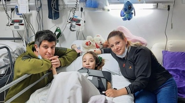 Dieron de alta a Mía, la nena atropellada en Mitre y España