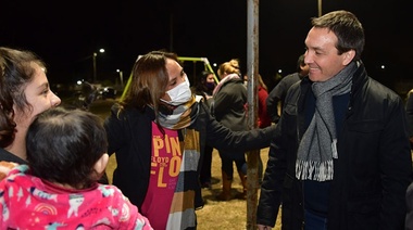 El barrio 5 de Enero completó la totalidad de su parque lumínico