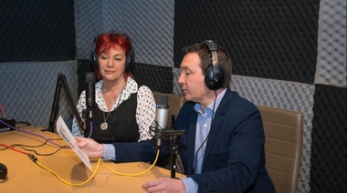 La comunidad del Instituto “María Elena Walsh” presentó la radio “Juan Alberto Badía”