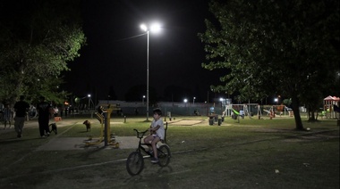 Iluminación pública: Nuevo circuito full LED en La Esmeralda