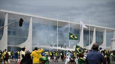 Ataque bolsonarista: Lula decretó la intervención federal en Brasilia hasta el 31 de enero