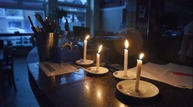 ¿Cuándo vuelve la luz? Apagón masivo deja sin energía eléctrica a gran parte de Argentina