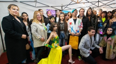 Reciclaje, diversidad e histrionismo en el Desfile de Moda RC