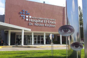 El Colegio Médico alerta por una posible privatización del Hospital El Cruce: "La salud no es un gasto"