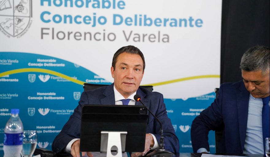 Watson inauguró las Sesiones 2026 con fuertes críticas a Milei y el anuncio de la normalización del transporte